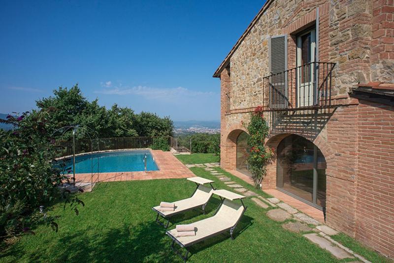 Villa Mandorlo - Pomaio Wines & Hospitality أريتسو المظهر الخارجي الصورة